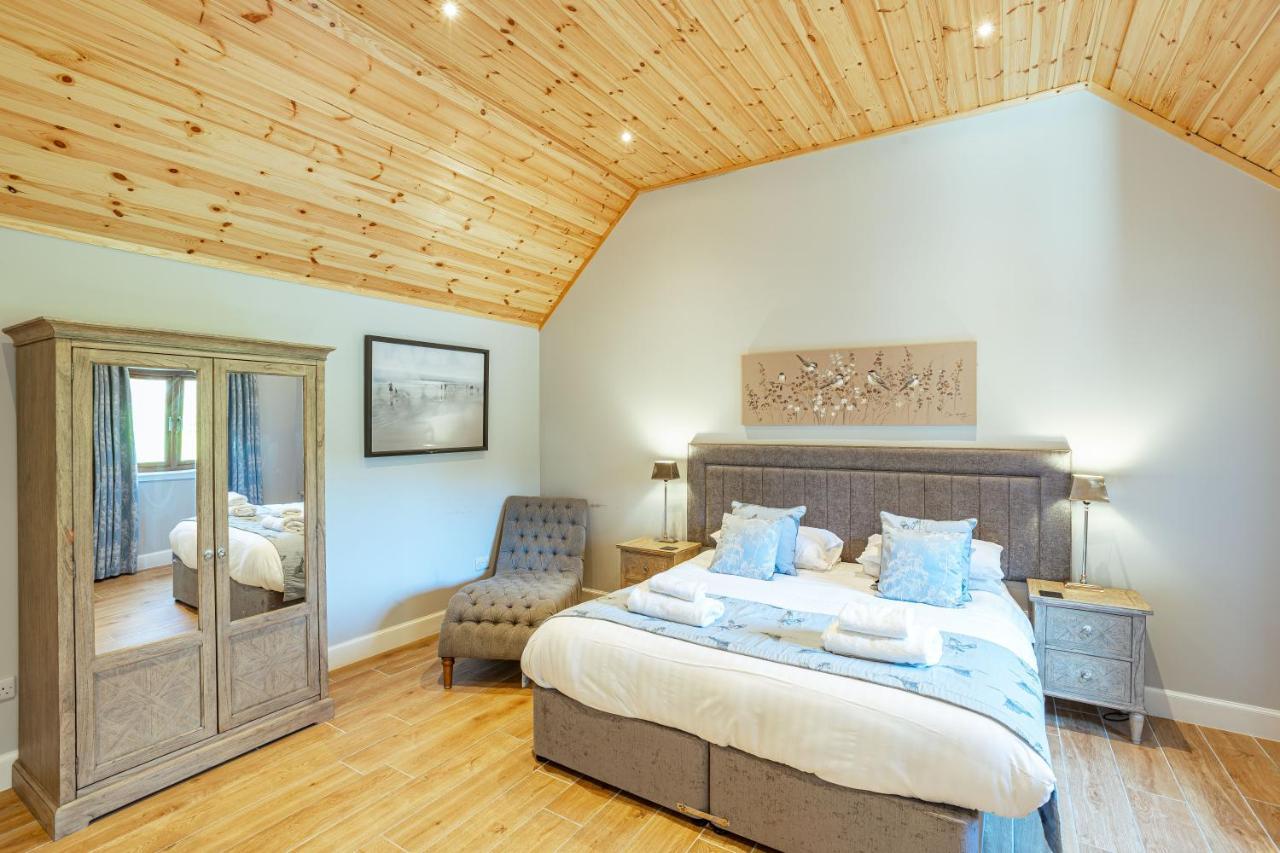 Osprey Lodge 1 With Hot Tub ニュートン・スチュワート エクステリア 写真